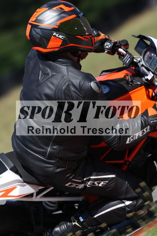 /Archiv-2022/35 05.07.2022 Speer Racing ADR/Gruppe rot/backside